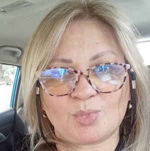 Meet your Posher, Johana